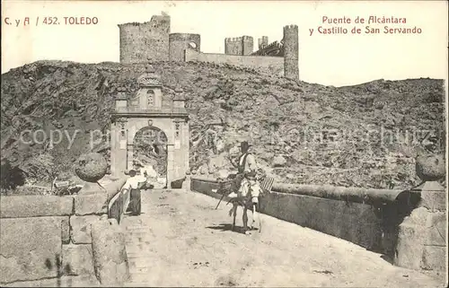 Toledo Castilla La Mancha Puente de Alcantara y Castillo de San Servando roemische Bruecke Kat. Toledo