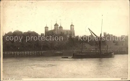 London Tower of London Thames Boat Kat. City of London