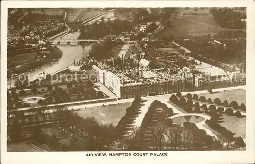 Richmond upon Thames Hampton Court Palace aer view Kat. Richmond upon Thames