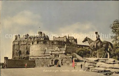 Edinburgh Castle and Haig Statue Monument Kat. Edinburgh