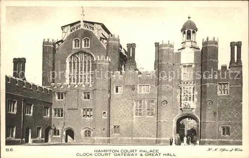 Richmond upon Thames Hampton Court Palace Clock Court Gateway and Great Hall Kat. Richmond upon Thames