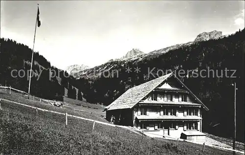 Riemenstalden Berghaus St Bernhard Alp Kirchrueti Kat. Riemenstalden