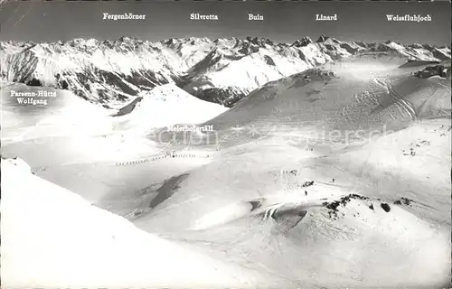 Parsenn Blick von der Weissfluh auf Weissfluhjoch Meierhofertaeli und Silvrettagruppe Kat. Parsennfurgga