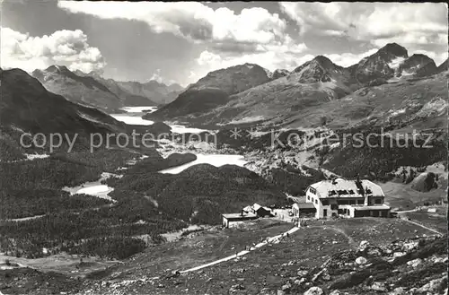 Muottas Muragl Hotel Blick gegendas Oberengandin / Muottas Muragl /Rg. St Moritz