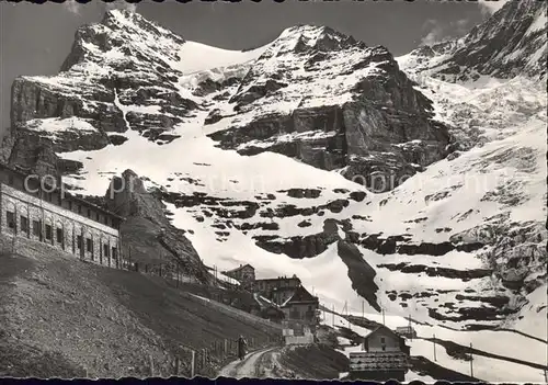 Jungfraubahn Station Eigergletscher mit eiger Kat. Jungfrau