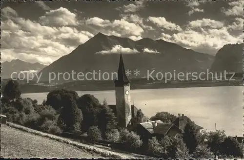 Hilterfingen Thunersee Kirche und Niesen / Hilterfingen /Bz. Thun