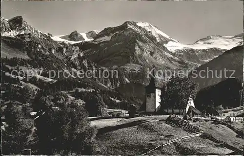 Lauenen Kirche mit Niesen Pfaffen Wildhorn Geltengletscher Kat. Lauenen