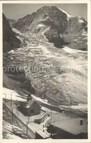 Eiger Grindelwald Station Eigergletscher mit Moench Kat. Eiger