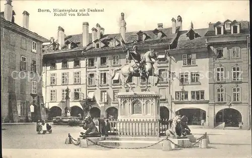 Bern BE Muensterplatz mit Denkmal Rudolf von Erlach Kat. Bern