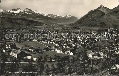 Schwyz mit Vierwaldstaettersee und Alpen Kat. Schwyz