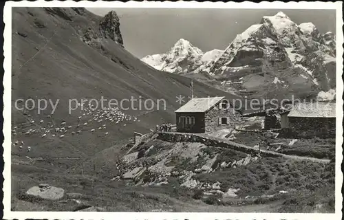 Rotstockhuette mit Moench und Jungfrau Kat. Lauterbrunnen