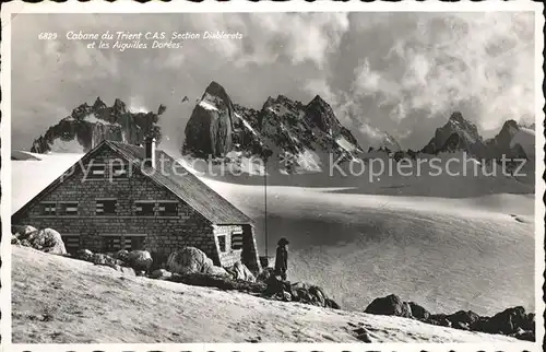 Les Diablerets Aigle Cabane du Trient et les Aig Dorees Kat. Les Diablerets