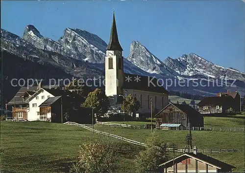 Wildhaus SG Kath Kirche mit Churfirsten Kat. Wildhaus Lisighaus