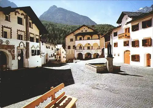 Scuol GR Dorfplatz mit Musem