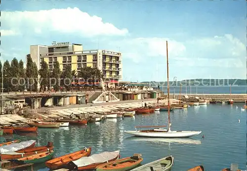 Neuchatel NE Hafen Hotel Beaulac Segelboote Boote / Neuchatel /Bz. NeuchÃ¢tel