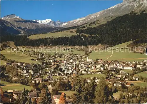 Flims Dorf mit Foppe Piz Grisch und Tschingelhoerner Kat. Flims Dorf