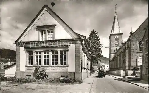 Erfweiler Pfalz Rathaus und Kirche / Erfweiler /Suedwestpfalz LKR