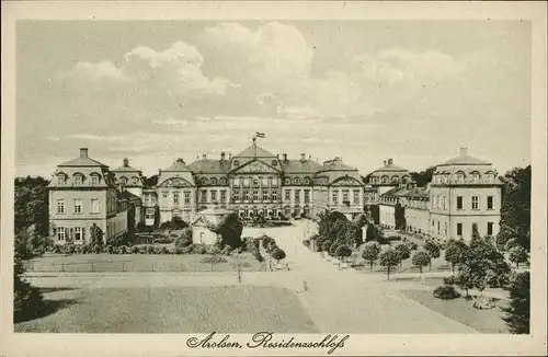 Bad Arolsen Residenzschloss / Bad Arolsen /Waldeck-Frankenberg LKR