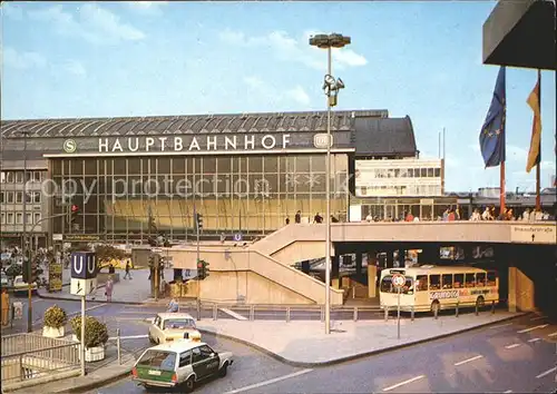 Koeln Rhein Hauptbahnhof mit Dom Terrasse Kat. Koeln