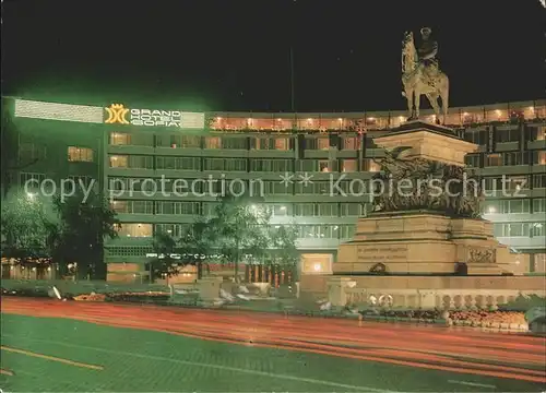 Sofia Sophia Grand Hotel Sofia Denkmal der Befreier  / Sofia /