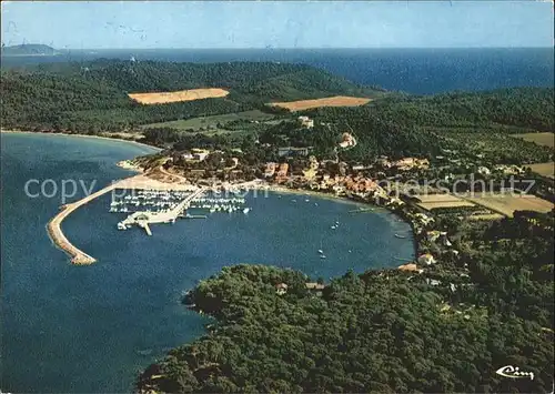 Porquerolles Vue generale aerienne Port Kat. Hyeres