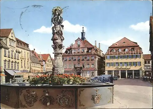 Schwaebisch Gmuend Marktplatz Brunnen Kat. Schwaebisch Gmuend
