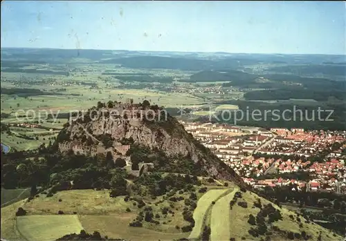 Hohentwiel mit Singen Kat. Singen (Hohentwiel)