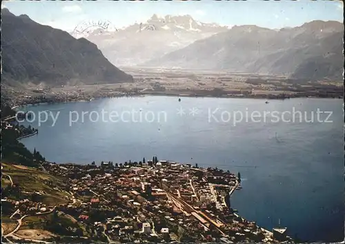 Montreux VD Vue aerienne et les Dents du Midi Kat. Montreux