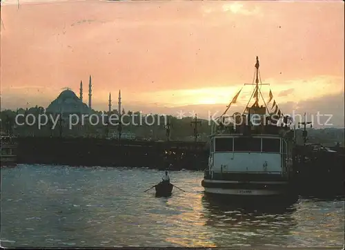 Istanbul Constantinopel Galata Bruecke und Sueleymaniye Moschee Kat. Istanbul