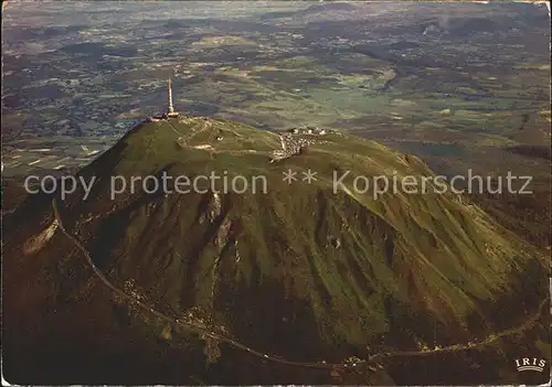 Puy de Dome Vue prise par avion Kat. Neuville