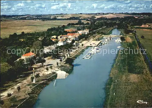 Saint Fort sur Gironde Port Maubert Vue aerienne Kat. Saint Fort sur Gironde