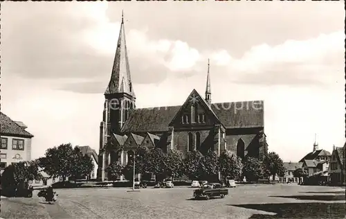 Meldorf Suedermarkt mit Dom Kat. Meldorf