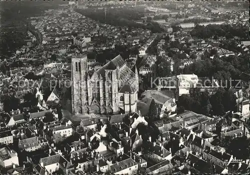Bourges Fliegeraufnahme avec Cathedrale Saint Etienne Kat. Bourges