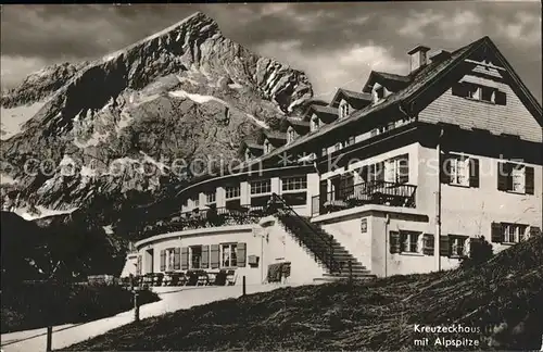Kreuzeckhaus mit Alpspitze Wettersteingebirge Kat. Garmisch Partenkirchen