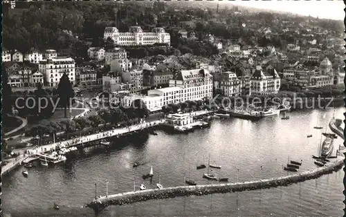 Evian les Bains Haute Savoie Vue aerienne sur le Port et les Hotels Kat. Evian les Bains