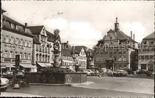 Schwaebisch Gmuend Oberer Markt mit Rathaus Brunnen Kat. Schwaebisch Gmuend