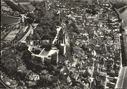 Chinon Indre et Loire Chateau de la Ville vue aerienne Collection Les Chateaux de la Loire Kat. Chinon