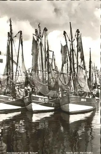 Buesum Nordseebad Fischerboote nach der Heimkehr Kat. Buesum