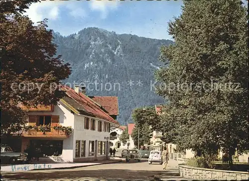 Lenggries Bahnhofstrasse mit Brauneck Bayerische Voralpen Kat. Lenggries