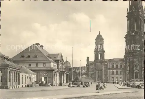 Dresden Theaterplatz mit Italienischem Doerfchen Kat. Dresden Elbe