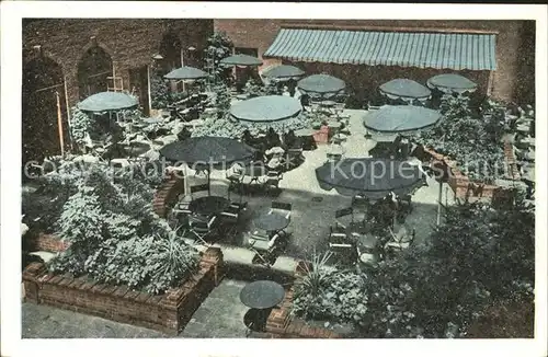 New York City Henry Hudson Hotel Garden Patio / New York /