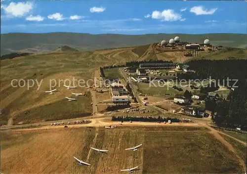 Wasserkuppe Rhoen Berg der Segelflieger Fliegeraufnahme Kat. Poppenhausen (Wasserkuppe)