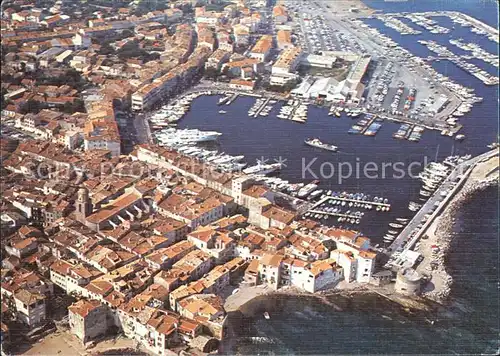 Saint Tropez Var Gros plan sur le port Vue aerienne Kat. Saint Tropez