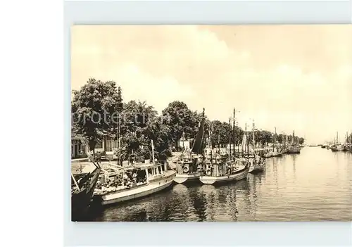 Warnemuende Ostseebad Am Strom Boote Kat. Rostock