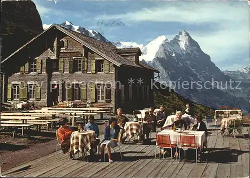Grosse Scheidegg Hotel Terrasse mit Moech und Eiger Kat. Scheidegg Grosse