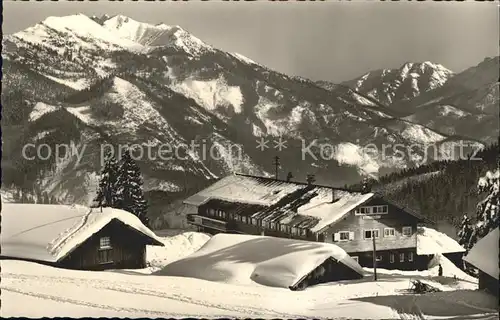 Spitzingsee Berggasthaus Obere Firstalm gegen Rotwand und Sonnwendjoch Mangfallgebirge Kat. Schliersee