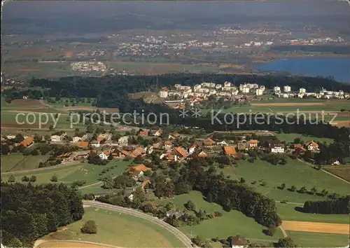 Binz ZH Dorfkern mit Siedlung Benglen und Greifensee Fliegeraufnahme Kat. Binz