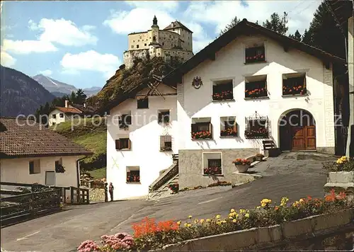 Tarasp Dorfpartie mit Schloss Tarasp Kat. Tarasp