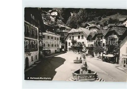 Hallstatt Salzkammergut Marktplatz Brunnen Kat. Hallstatt