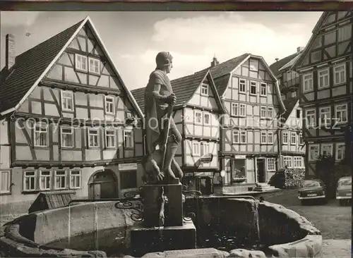 Schlitz Marktplatz mit St Georgsbrunnen Skulptur Burgenstadt Fachwerkhaus Kat. Schlitz